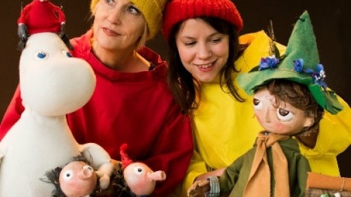 Get Lost and \found puppets of the momis with two puppeteers dressed in wintery clothes