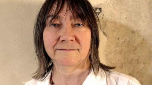 Head and shoulders image of author Ali Smith