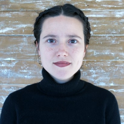 headshot of writer Anna Polony
