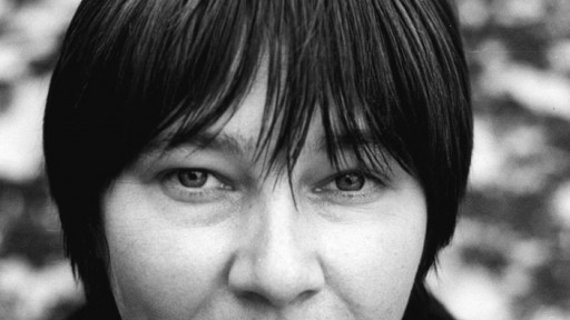 Black and white portrait of ovelist and short story writer Ali Smith.